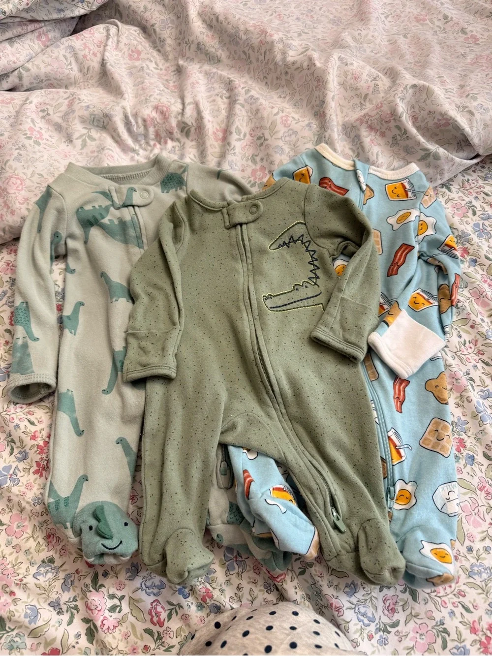 Bundle of newborn footies